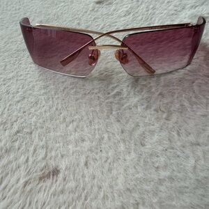 DEZI Rose-Tinted Sunglasses